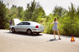 Правила остановки и стоянки на обочине, требования разметки 16 youngcouple traveling car sunny day
